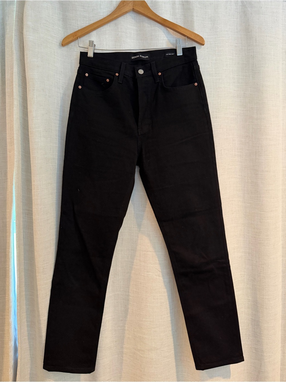 Denim Forum Yoko High Rise Slim, Black High-Rise Jeans